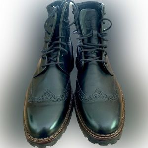 Men’s Johnston & Murphy leather wingtip boots